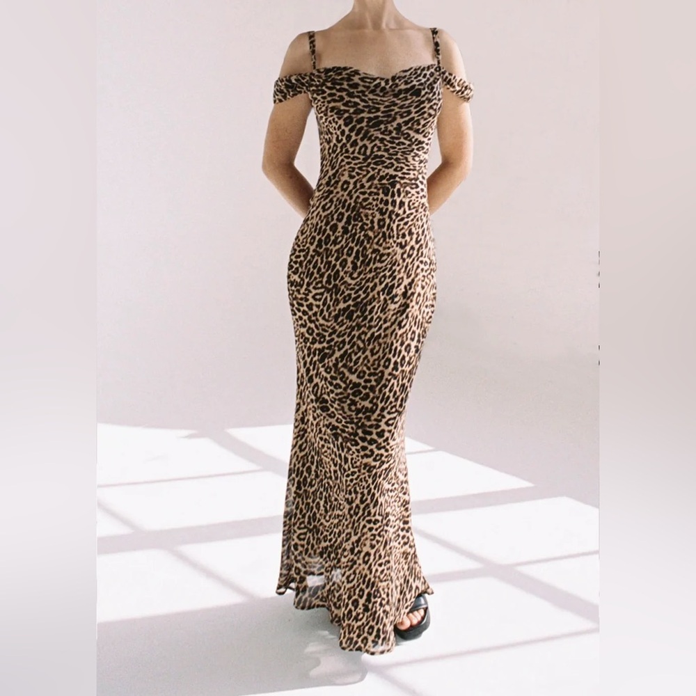 Leopard print off-shoulder maxi dress - BRAND NEW